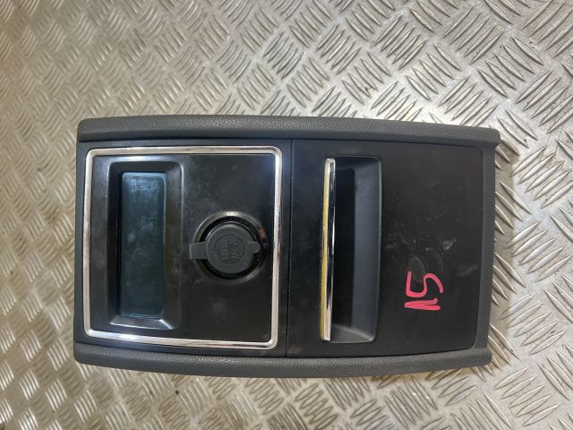 bontott SKODA SUPERB II Hátsó Hamutartó