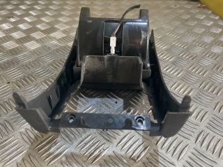 bontott SKODA SUPERB II Hátsó Hamutartó