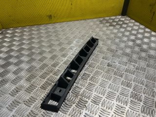 bontott SKODA SUPERB II Hátsó középső Lökhárító Tartó (Műanyag)