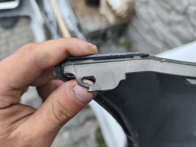 bontott SKODA SUPERB II Hátsó Lökhárító (Részeivel)