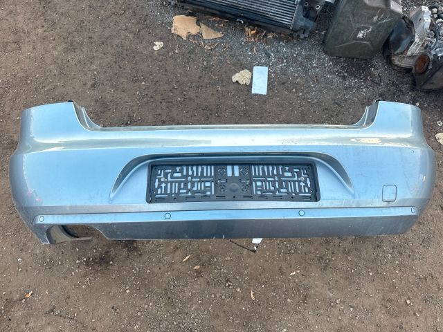 bontott SKODA SUPERB II Hátsó Lökhárító (Részeivel)