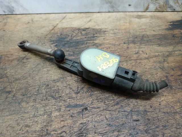 bontott SKODA SUPERB II Hátsó Xenon Szintszabályzó Jeladó