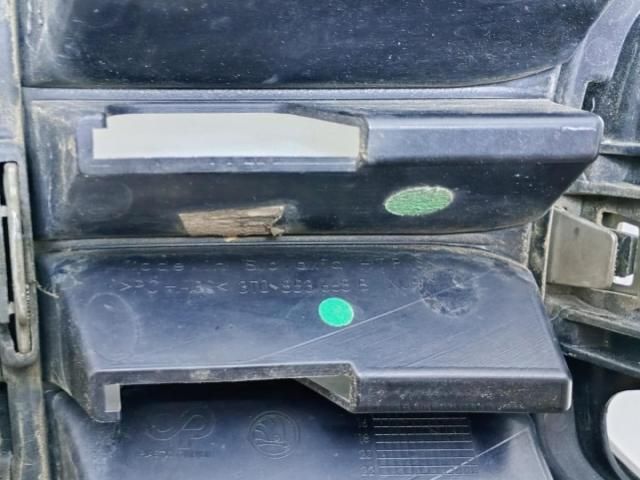 bontott SKODA SUPERB II Hűtőrács