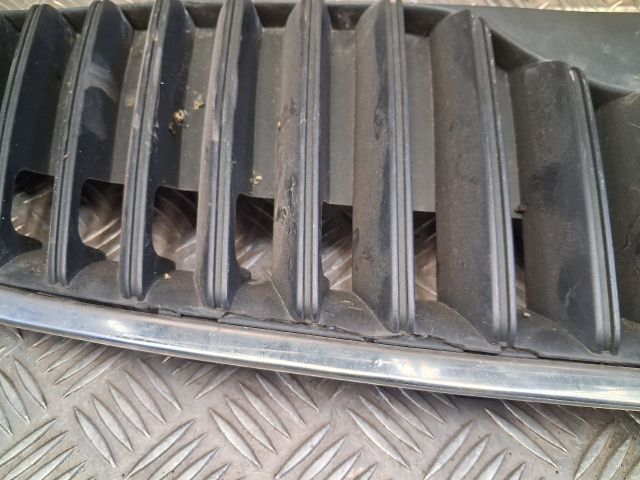 bontott SKODA SUPERB II Hűtőrács