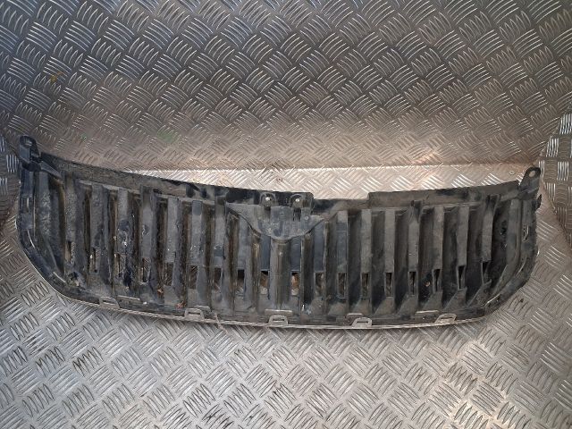 bontott SKODA SUPERB II Hűtőrács