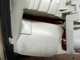 bontott SKODA SUPERB II Jobb Belső Hátsó Lámpa