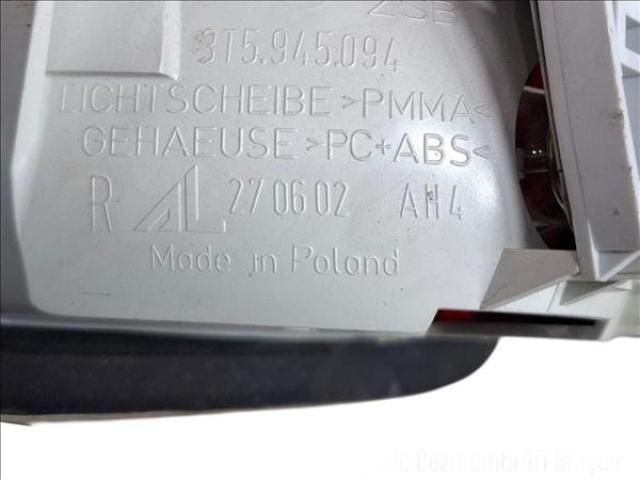 bontott SKODA SUPERB II Jobb Belső Hátsó Lámpa