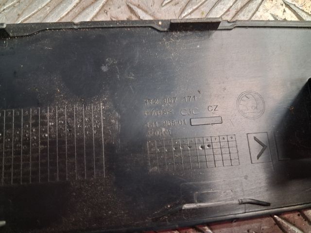 bontott SKODA SUPERB II Jobb első Ablakemelő Kapcsoló