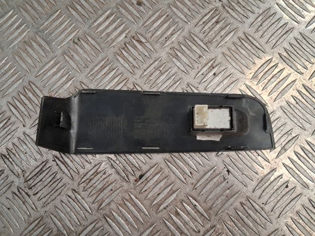 bontott SKODA SUPERB II Jobb első Ablakemelő Kapcsoló