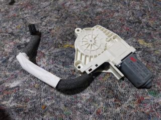 bontott SKODA SUPERB II Jobb első Ablakemelő Motor