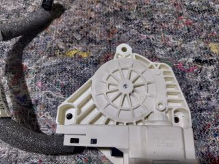 bontott SKODA SUPERB II Jobb első Ablakemelő Motor