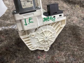 bontott SKODA SUPERB II Jobb első Ablakemelő Motor