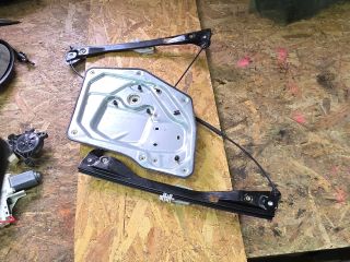 bontott SKODA SUPERB II Jobb első Ablakemelő Szerkezet (Elektromos)