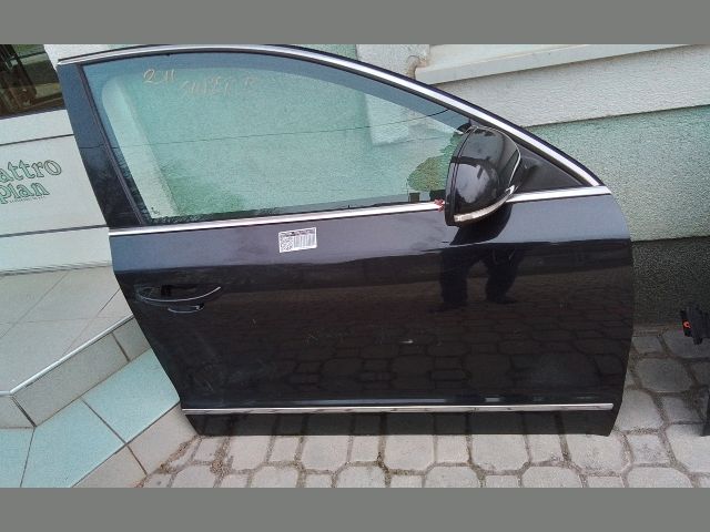 bontott SKODA SUPERB II Jobb első Ajtó (Részeivel)