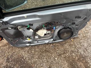 bontott SKODA SUPERB II Jobb első Ajtó (Részeivel)