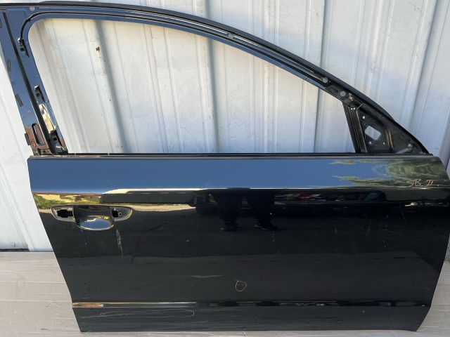 bontott SKODA SUPERB II Jobb első Ajtó (Üres lemez)