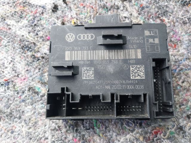 bontott SKODA SUPERB II Jobb első Ajtó Vezérlőegység