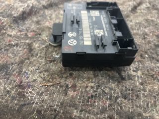 bontott SKODA SUPERB II Jobb első Ajtó Vezérlőegység