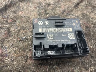 bontott SKODA SUPERB II Jobb első Ajtó Vezérlőegység