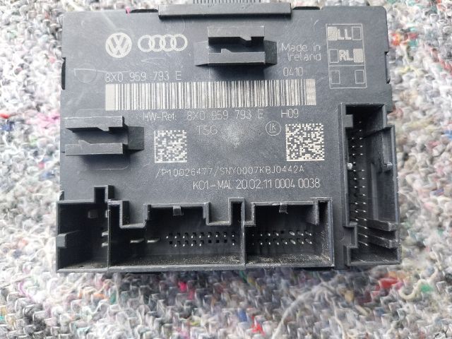 bontott SKODA SUPERB II Jobb első Ajtó Vezérlőegység