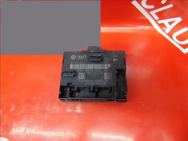 bontott SKODA SUPERB II Jobb első Ajtó Vezérlőegység