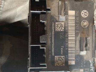 bontott SKODA SUPERB II Jobb első Ajtó Vezérlőegység