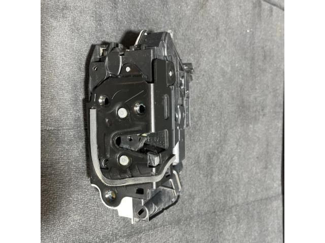 bontott SKODA SUPERB II Jobb első Ajtózár