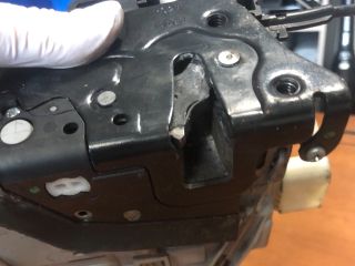 bontott SKODA SUPERB II Jobb első Ajtózár