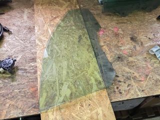 bontott SKODA SUPERB II Jobb első Fixüveg (Ajtóban)