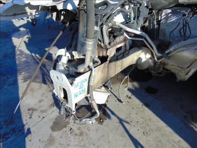 bontott SKODA SUPERB II Jobb első Ütközéscsillapító