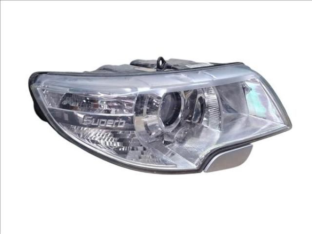 bontott SKODA SUPERB II Jobb Fényszóró