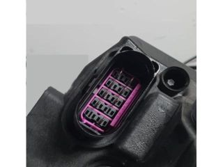 bontott SKODA SUPERB II Jobb Fényszóró