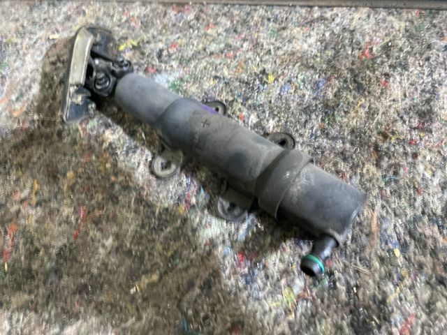 bontott SKODA SUPERB II Jobb Fényszórómosó Fúvóka