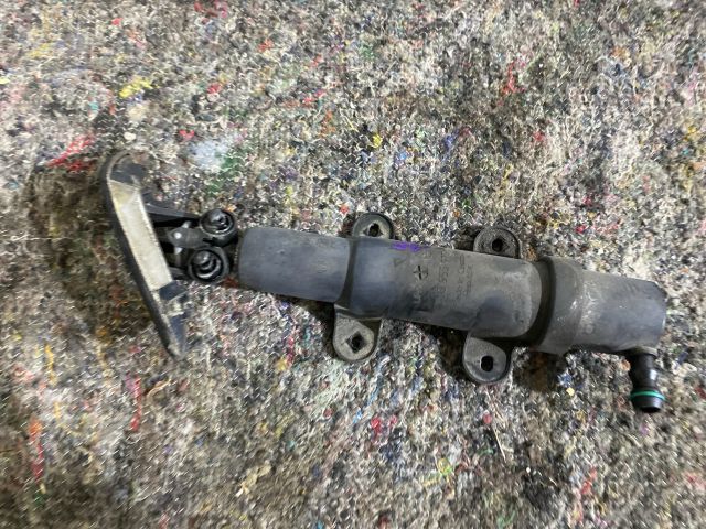 bontott SKODA SUPERB II Jobb Fényszórómosó Fúvóka