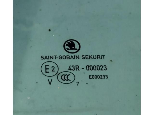 bontott SKODA SUPERB II Jobb hátsó Ablak