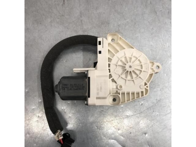 bontott SKODA SUPERB II Jobb hátsó Ablakemelő Motor