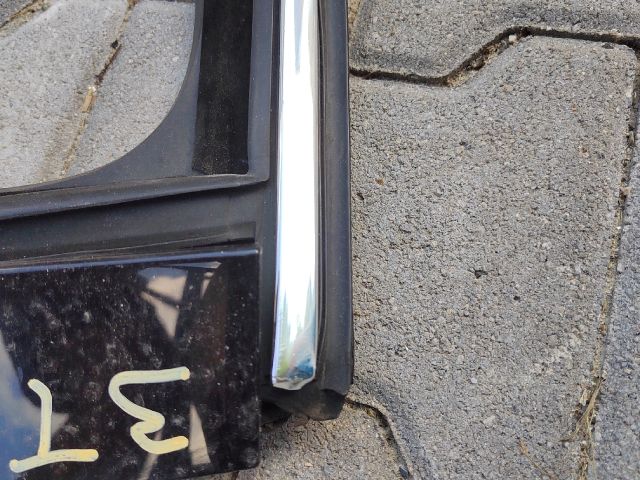 bontott SKODA SUPERB II Jobb hátsó Ajtó Díszléc