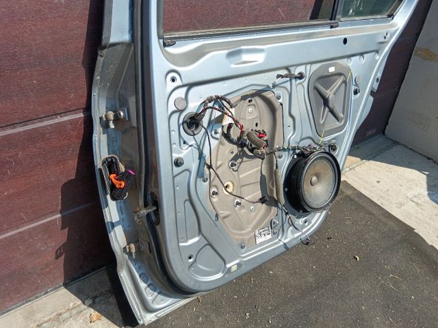 bontott SKODA SUPERB II Jobb hátsó Ajtó (Részeivel)