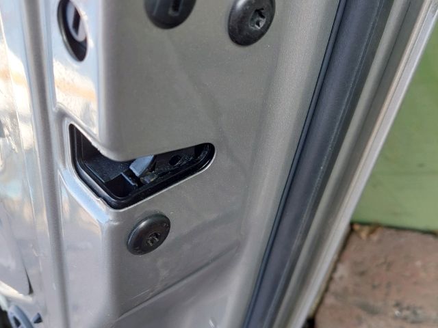 bontott SKODA SUPERB II Jobb hátsó Ajtó (Részeivel)