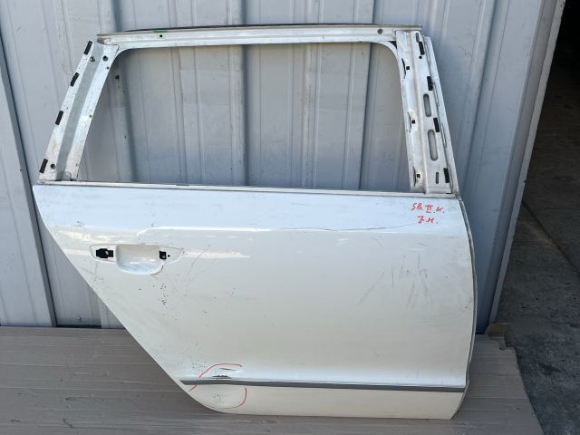 bontott SKODA SUPERB II Jobb hátsó Ajtó (Üres lemez)