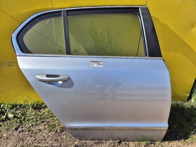bontott SKODA SUPERB II Jobb hátsó Ajtó (Üres lemez)
