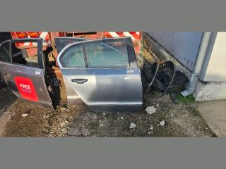 bontott SKODA SUPERB II Jobb hátsó Ajtó (Üres lemez)