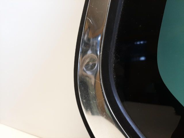 bontott SKODA SUPERB II Jobb hátsó Fixüveg (Ajtóban)