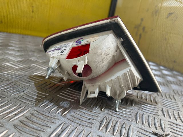 bontott SKODA SUPERB II Jobb Hátsó Lámpa