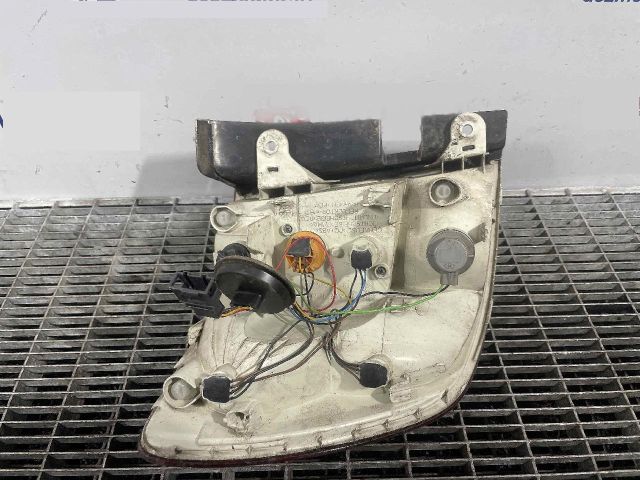 bontott SKODA SUPERB II Jobb Hátsó Lámpa