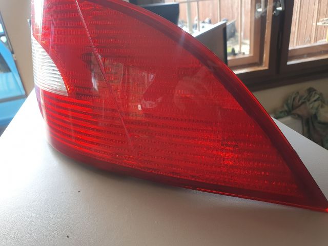 bontott SKODA SUPERB II Jobb Hátsó Lámpa