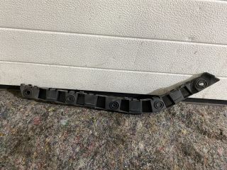 bontott SKODA SUPERB II Jobb hátsó Lökhárító Tartó (Műanyag)