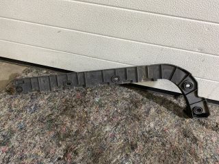 bontott SKODA SUPERB II Jobb hátsó Lökhárító Tartó (Műanyag)