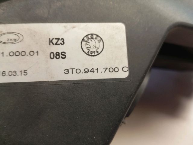 bontott SKODA SUPERB II Jobb Ködfényszóró