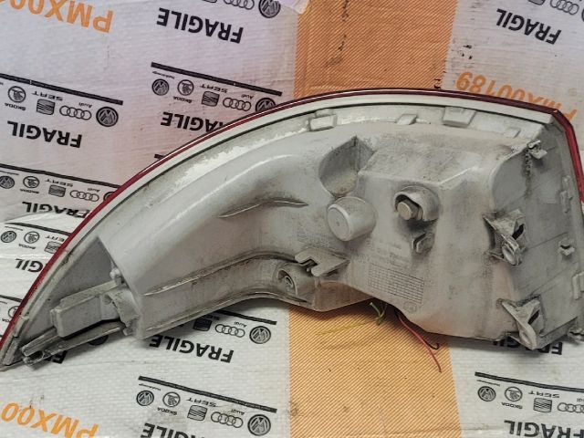 bontott SKODA SUPERB II Jobb Külső Hátsó Lámpa